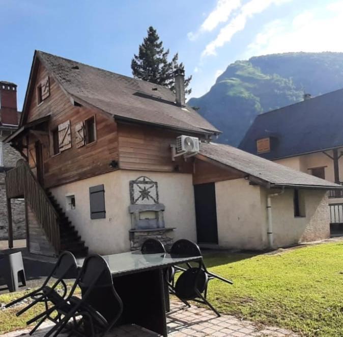 Appartement Cocoon Avec Jardin Et Vue Montagne Laruns Exterior photo